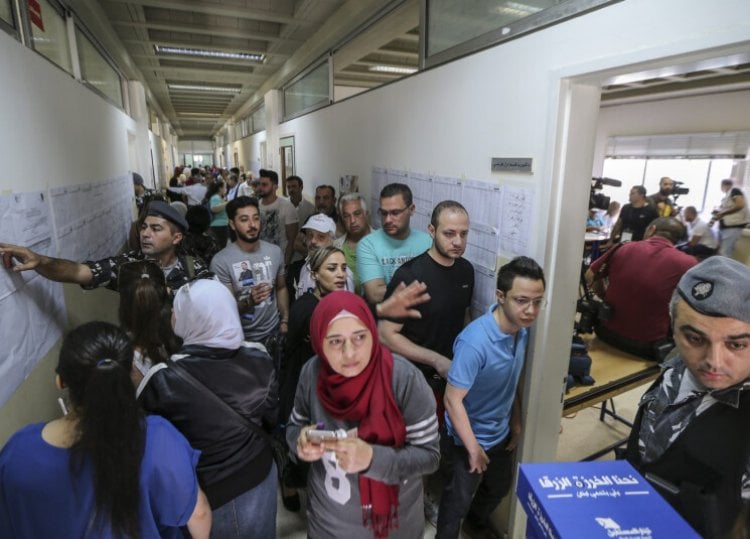 الانتخابات تطيح خطة الانقاذ.. وتخبزوا بالأفراح