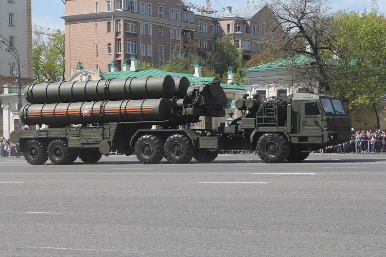 الدفاع الروسية أعلنت وصول منظومات الدفاع الجوي "S-400" في بيلاروسيا
