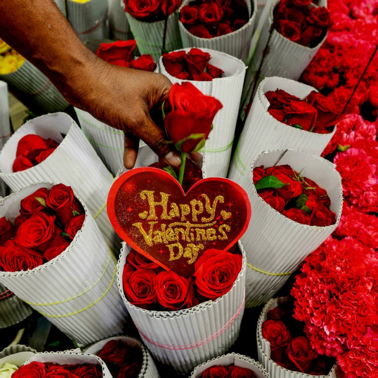 بمناسبة عيد الحب.. إليكم 10 علامات للعشق