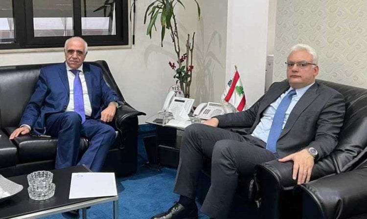 واقع الصحافة اللبنانية بين القرم والقصيفي