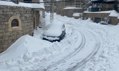 بالصور: تنورين  تلبس ثوبها الابيض