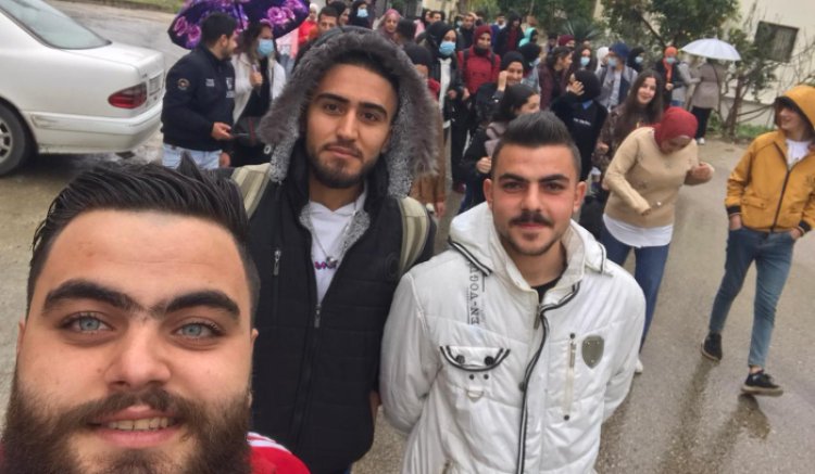 اعتصام لطلاب المهني في عكار رفضا لقرار رفع رسوم طلبات الترشيح للشهادات