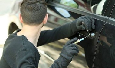 بالصورة: توقيف أحد أفراد عصابة سرقة سيارات في كفررمان