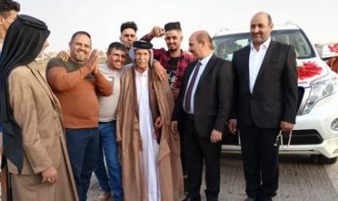 زواج نادر.. عريس عراقي عمره أكثر من قرن