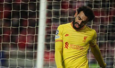 كلوب بعد الفوز على بنفيكا: محمد صلاح يمر "بفترة صعبة"
