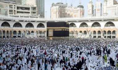 السعودية تستقبل أوائل الحجاج من خارج المملكة منذ 2019