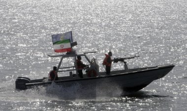 إيران تعلن احتجاز سفينة أجنبية في مياه الخليج