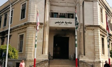 اعتصام لعمال بلدية طرابلس احتجاجا على عدم حصولهم على المساعدة الاجتماعية