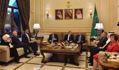 هل خرق الحاج حسن إفطار السفير السعودي؟
