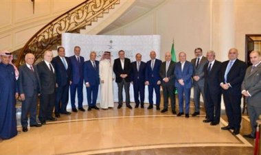 البخاري يقيم إفطاراً رمضانياً على شرف قيادات إقتصادية