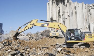 وزير البيئة: لا ترجيح  لتوقيت سقوط الأهراء، ونحاول تأمين الكهرباء للمنطقة المحيطة