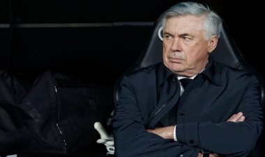 رئيس ريال مدريد يجدد الثقة في أنشيلوتي