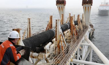 الخارجية الأميركية: محادثات مع أوروبا لحظر النفط الروسي