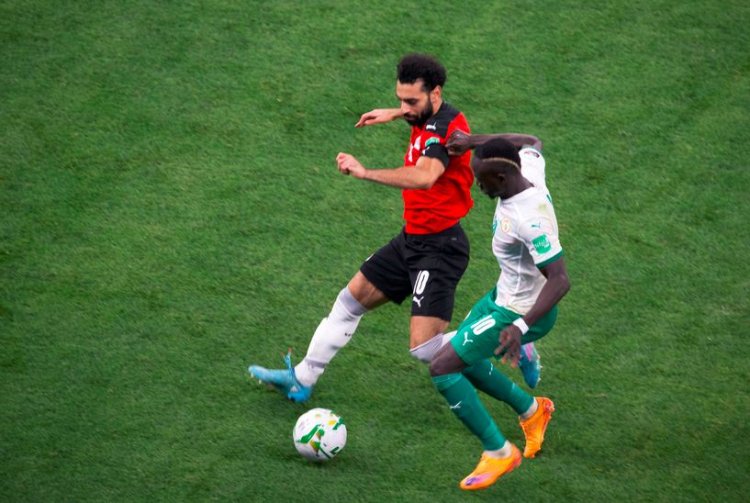 من الأفضل صلاح أم مانيه؟