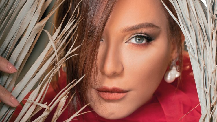 سلاف فواخرجي تعلن طلاقها بشكل مفاجئ