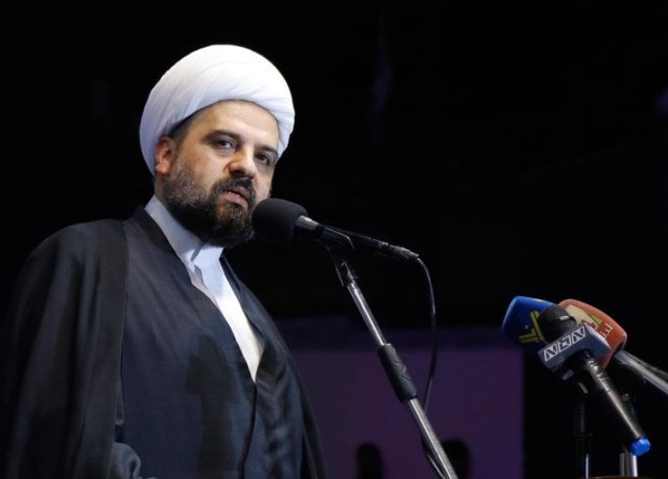 قبلان: حرق القرآن علنا في السويد بحراسة الشرطة إرهاب سلطة