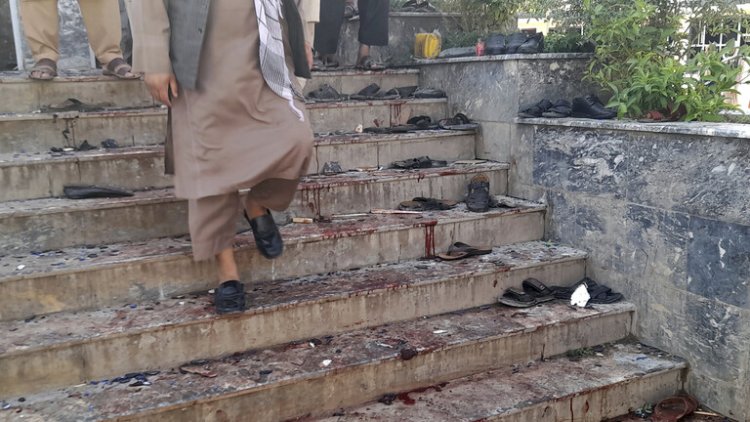 قتلى وجرحى جراء انفجار في مسجد بولاية قندوز