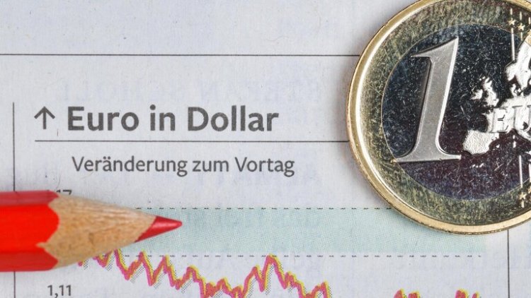 سوق الكريبتو.. بيتكوين تكافح فوق حاجز الـ 21 ألف وسط استمرار الهبوط