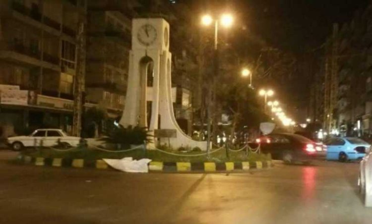 قطع الطريق في "الميناء" احتجاجاً على توقيف أحد ابناء المدينة