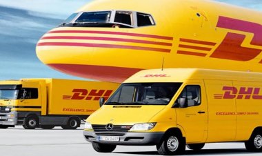 لا DHL... والسفير سيرافق الصناديق بنفسه