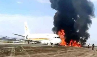اندلاع النيران بطائرة ركاب !