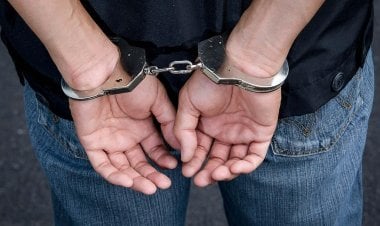 بالصّور: دهم منزل مطلوب وهذا ما تمّ ضبطه