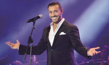 بالفيديو : شاهد كيف رحب كاظم الساهر بجمهوره !