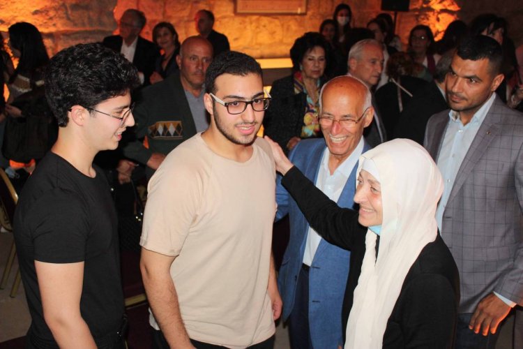 بهية الحريري جالت في أسواق صيدا عشية عيد الفطر