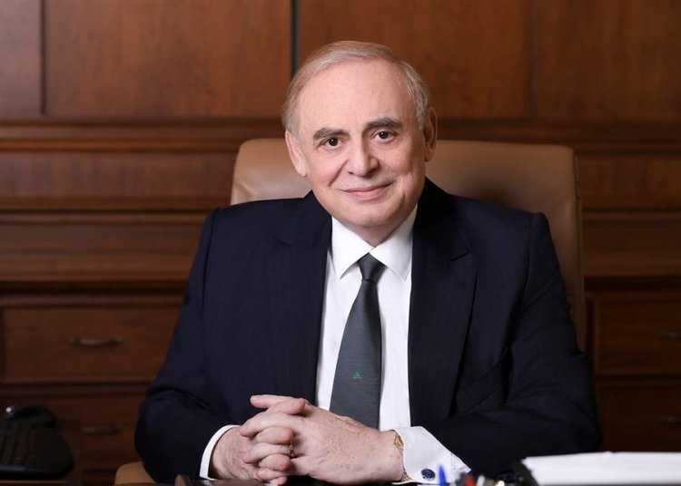 البستاني: وقف العجلة الإنتاجية ليس الحلّ