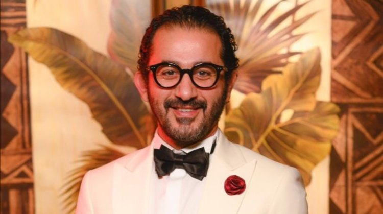 نقيب المهن التمثيلية يدافع عن أحمد حلمي !