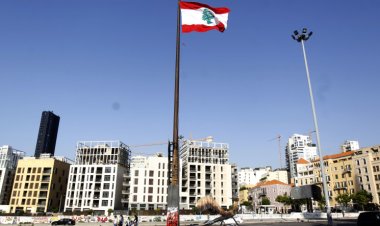 مخاوف من فراغ شامل... ووساطة فرنسية؟