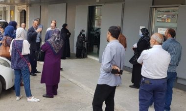 اعتصام  في النبطية  احتجاجا على عدم دفع الحوافز المالية
