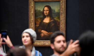 بالفيديو  : لوحة الموناليزا مغطاة بالقشدة