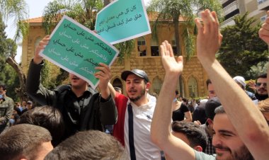 «الدولرة» حتماً... والطلاب يدفعون الخـسائر!