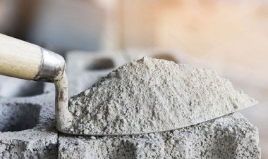 وزارة الصناعة حددت سقف سعر مبيع طن الترابة.. كم بلغ؟