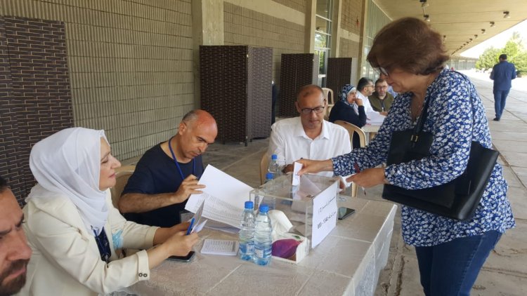 انتخابات نقابتي اطباء بيروت وطرابلس بدأت صباحا والمنافسة بين 3 لوائح