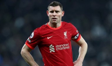 ليفربول يمدد عقد لاعبه ميلنر