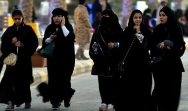 إلغاء إلزامية تغطية شعر المرأة في البطاقة السعودية