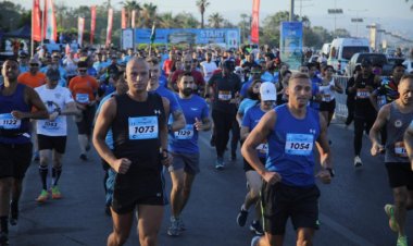 أوكرانيا تحصد لقبي الرجال والسيدات في سباق نصف ماراتون- صور