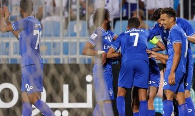 الهلال يتوج بلقب الدوري السعودي