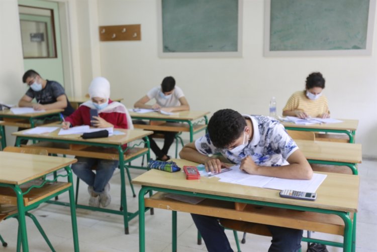 وزارة التربية تفاجئ الأساتذة: لا نصف راتب، لا حوافز، أنهوا العام الدراسي