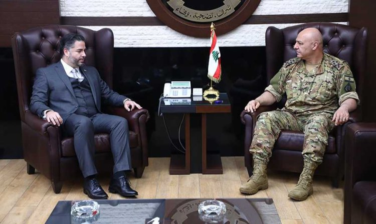 إستقبالات قائد الجيش...