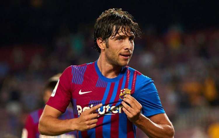 رسميا : برشلونة يجدد عقد روبيرتو