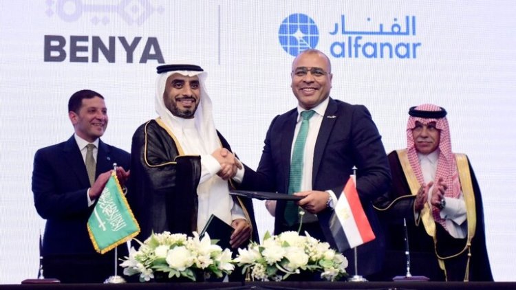 مصر والسعودية توقعان اتفاقية لبناء أكبر محطة كهرباء بالرياح في الشرق الأوسط