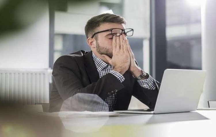 إضراب مفتوح «قسري»: القطاع العام يتفكّك واحتمال هروب % 30 من الموظفين