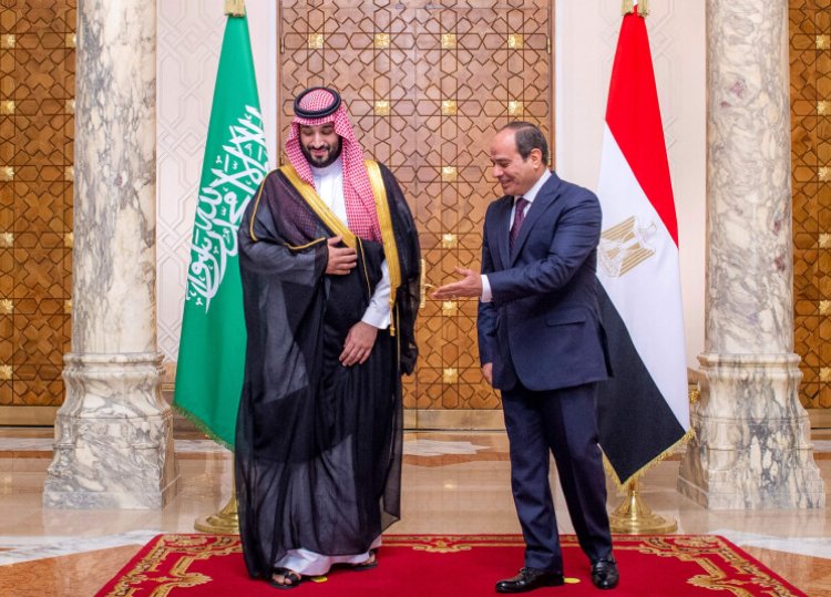 أمير قطر في مصر لأول مرة بعد سنوات من القطيعة