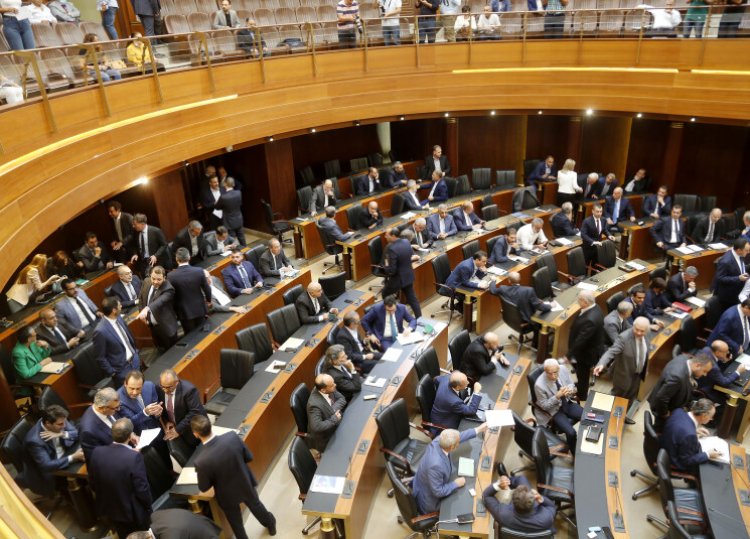 129 نائباً في استشارات ميقاتي