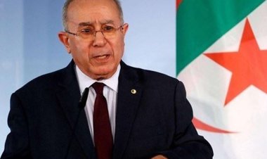 وصول وزير الخارجية الجزائري الى بيروت