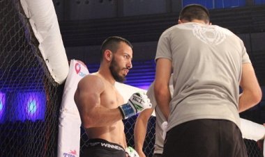 فوز الصيداوي خالد عفارة على بطل مصر في البطولة العربية للفنون القتالية