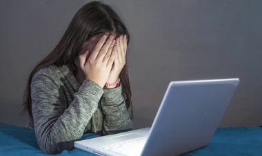 بعد انتحار نجمة نتفليكس... السجن سنة واحدة عقوبة التنمر عبر الإنترنت في اليابان